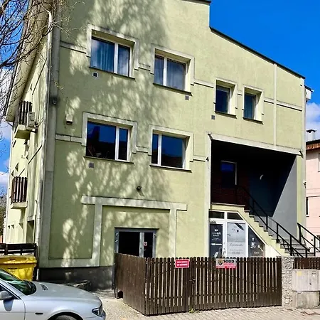 Happy Living Hostel *