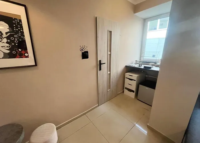 Happy Living Ostello *