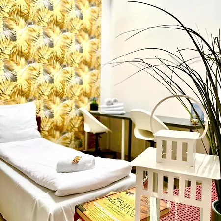Happy Living Hostel Vratislav