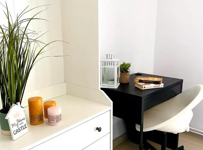 Happy Living Albergue *